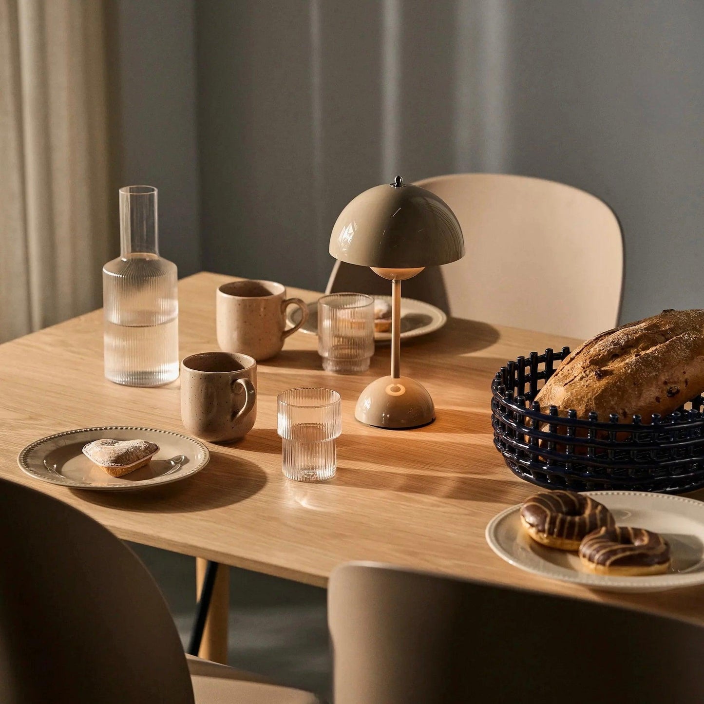 Zanora Amsterdam Table Lampa